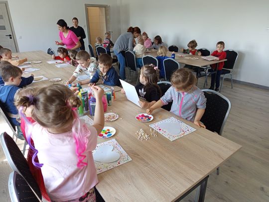 🎨💖 Magiczne warsztaty w GOK Fajsławice na Dzień Mamy 🎨💖