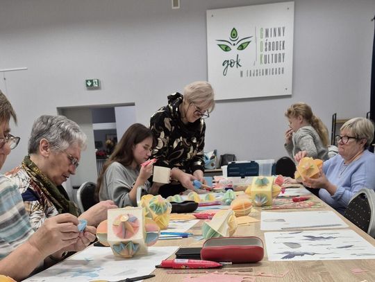 ✨ Warsztaty Świąteczne „Światy z opłatka” ✨ ✨ Warsztaty Świąteczne „Światy z opłatka” ✨