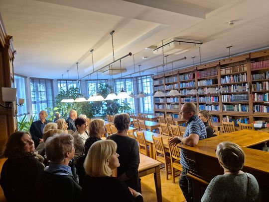 📚 Wyjątkowy wyjazd seniorów do Wojewódzkiej Biblioteki Publicznej im. Hieronima Łopacińskiego w Lublinie 📚