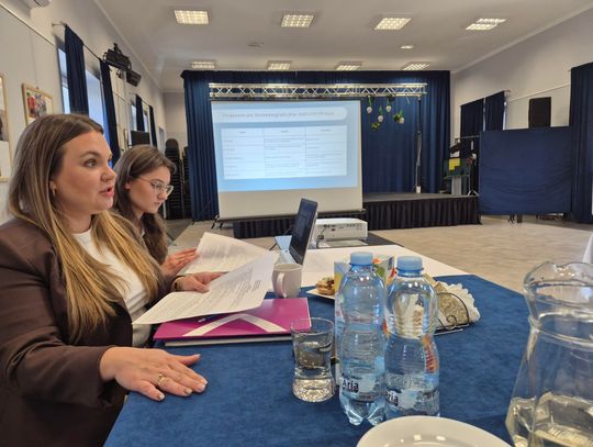 IV spotkanie Dyrektorów Jednostek Kultury Powiatu Krasnostawskiego IV spotkanie Dyrektorów Jednostek Kultury Powiatu Krasnostawskiego